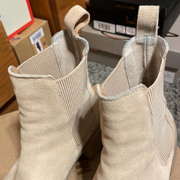 Steve Madden Chunky Boot - Picture 3 of 5
